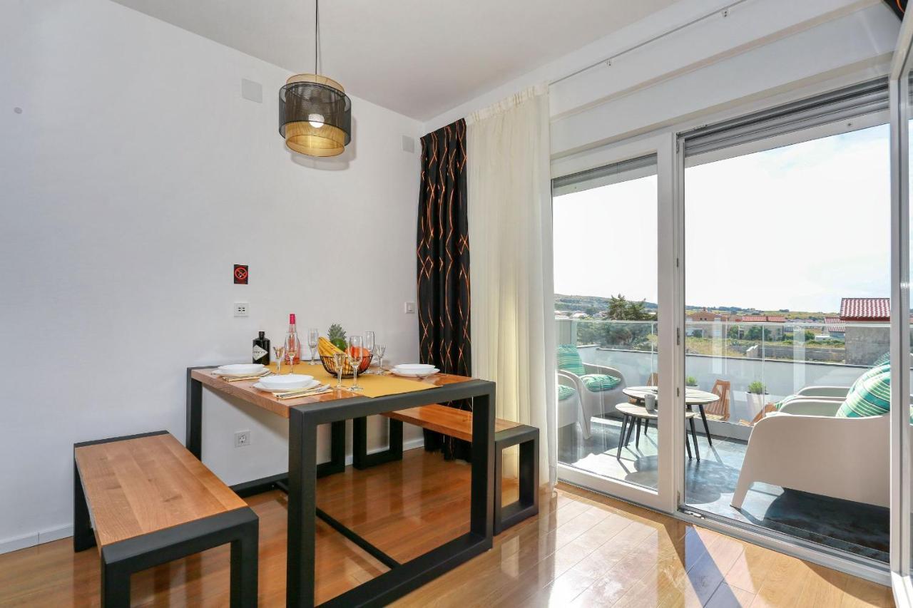 Luxury Apartments Hills Vir Luaran gambar