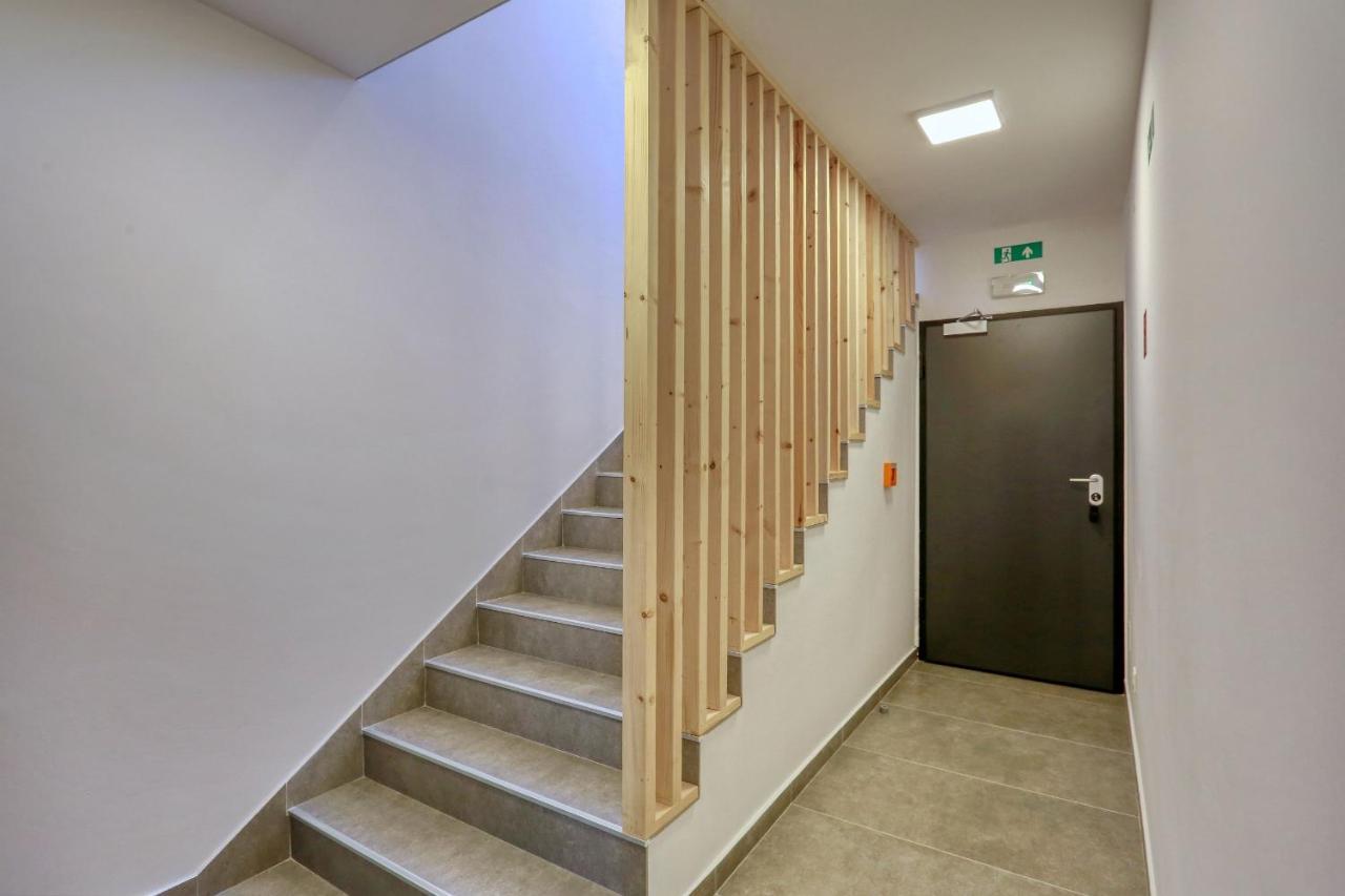 Luxury Apartments Hills Vir Luaran gambar